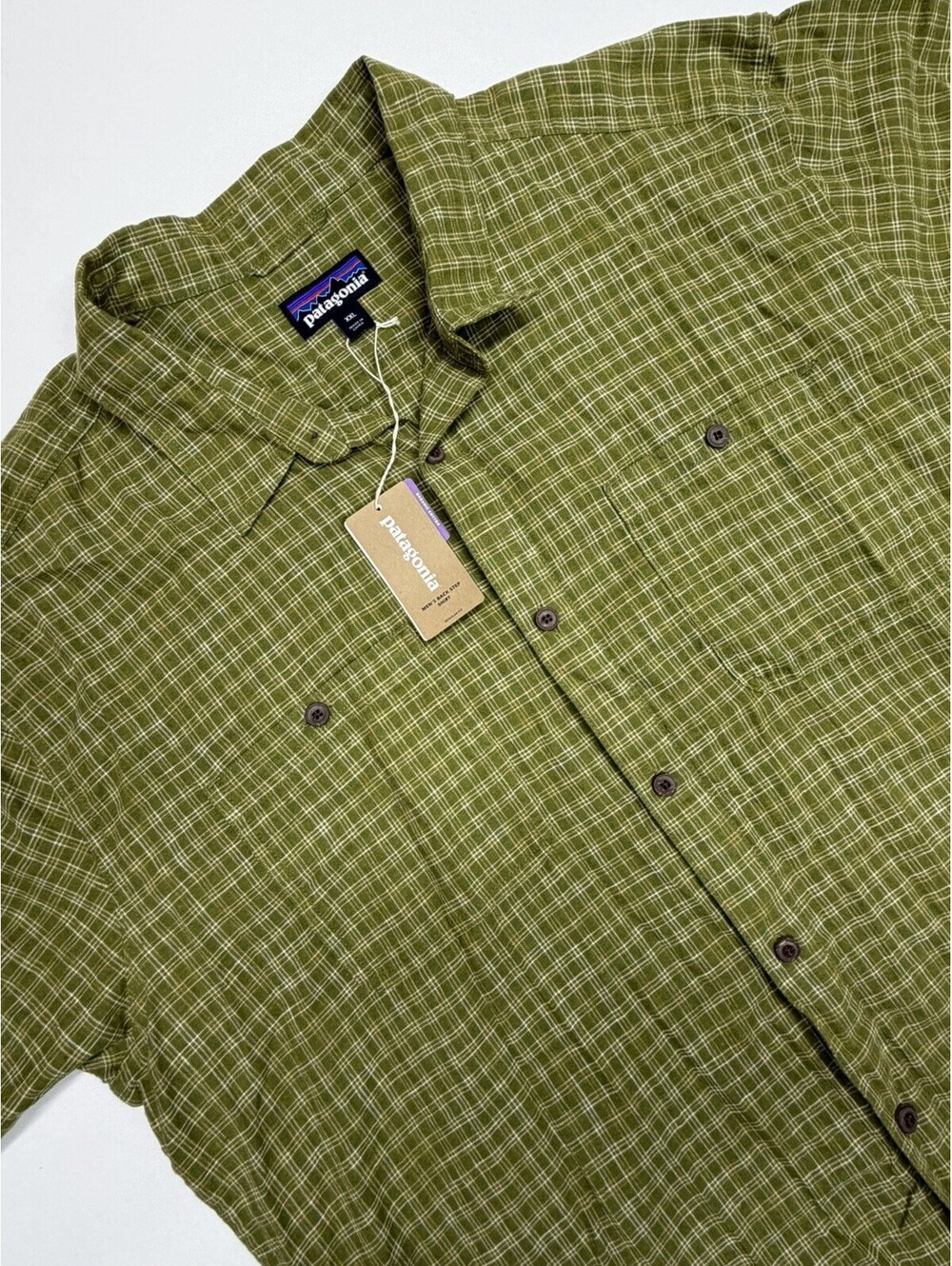 NWT. Patagonia Back Step Lightweight Button Down Shirt Mens XXL Green